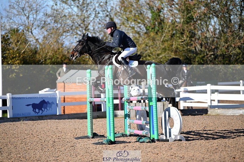 231110A-133117-00594 - Cls 5 Newcomers & 1.10m Open