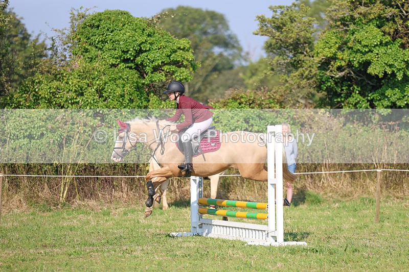 3E7A1304 - Class 1: Club 60cm Juniors and Seniors
