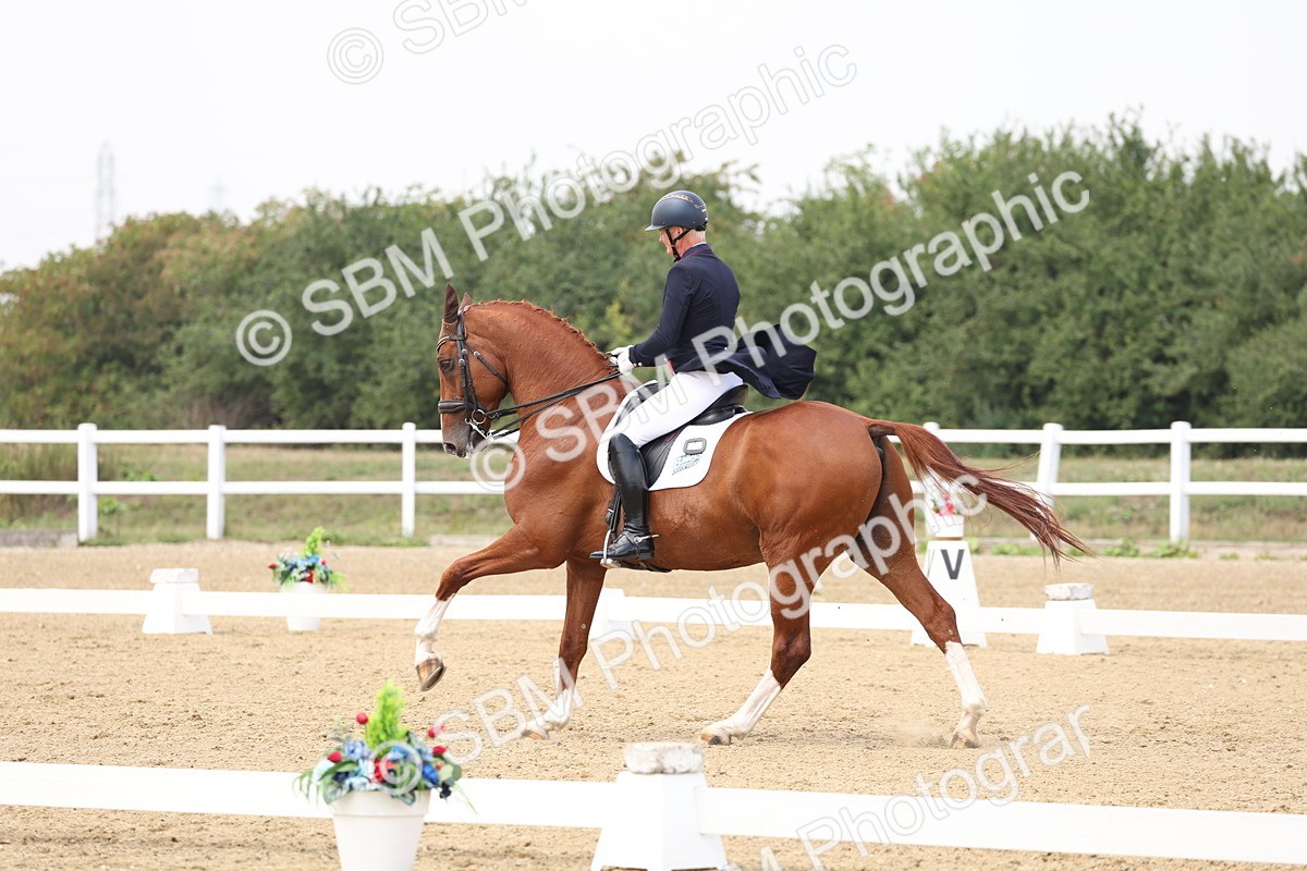 SBM_007411 - Class 9 - FEI INT I - 14.57-15.45