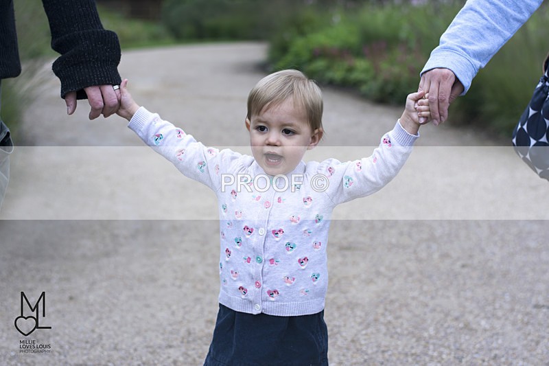 Family Photoshoot Millie Loves Louis Photography 8 - Location Photoshoots