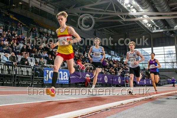 SenInd26-819861 - Track Male Set One