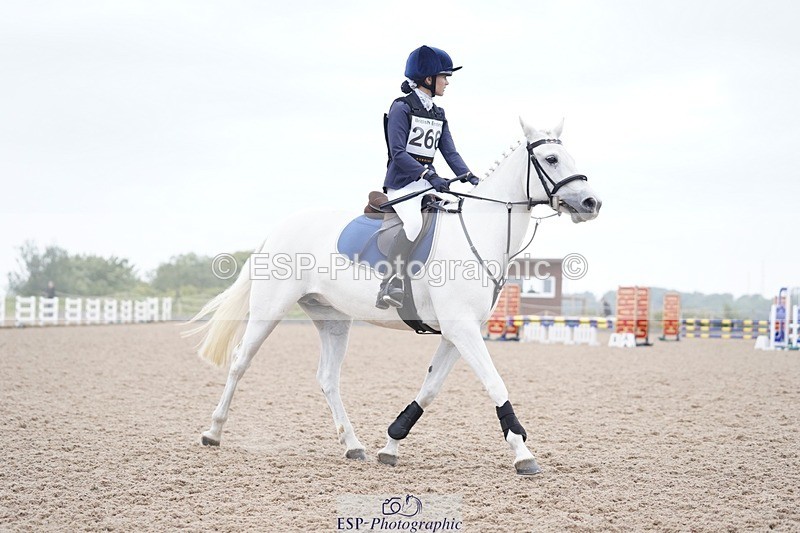 240831A-140226-03536 - 266-Daisy.Bishop-CHANDAEM.SHAMROCK