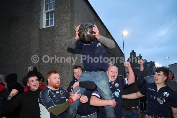 DAD12118 - New Years Mens Ba'