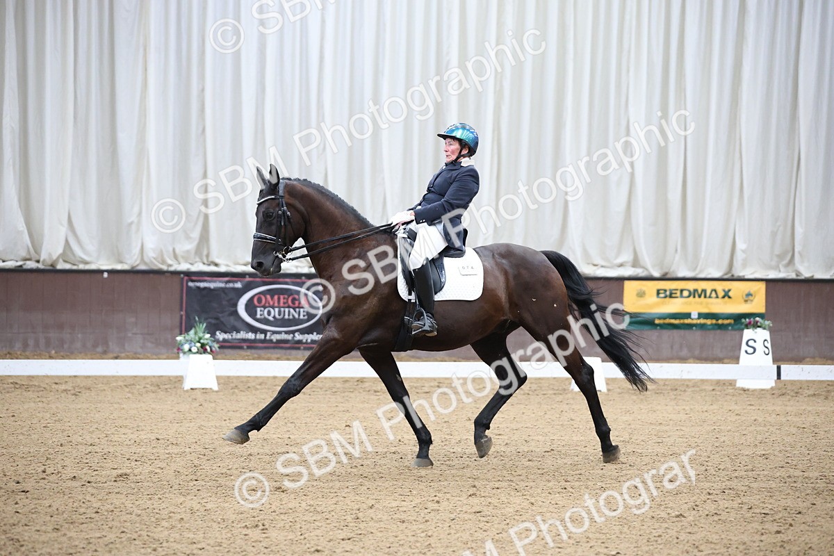 SBM_003912 - Class 8 - Advanced Medium 6 Silver