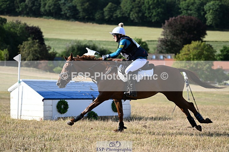 250803A-175614-18543 - S-868-Helen.Banbury-RED.OCTOBER