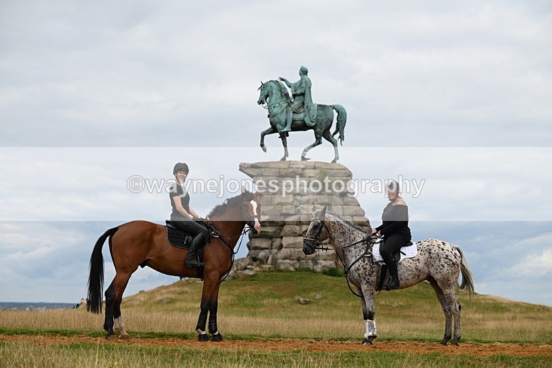 DSC_6302 - Time at Statue 12:17 to 12:44