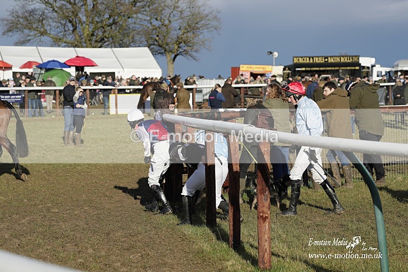 PtP 180323 1370 - Shelfield Park Races with Croome & West Warwickshire Hunt  18/03/23