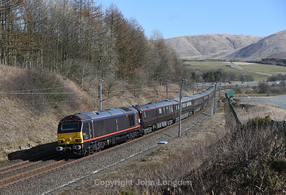 JL - 26.3.18 67006 'Royal Soverign' Royal Train ECS, Beckfoot - West Coast Main Line (north to south)