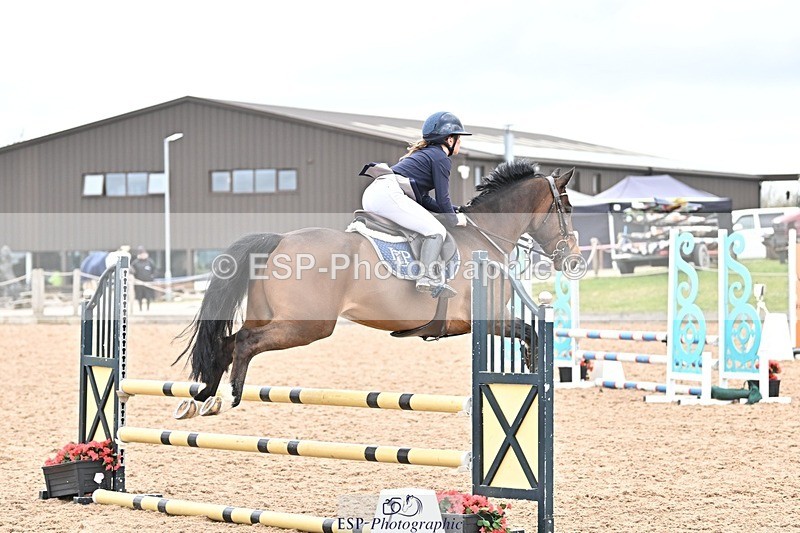 250414-104949-00261 - 80cm Round 1