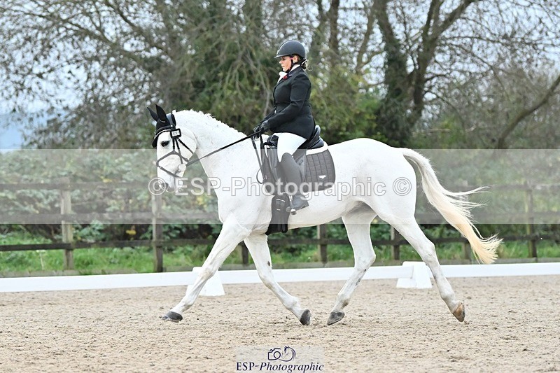 241103-154918-03243 - Novice 1 - 14.44 to 16.08