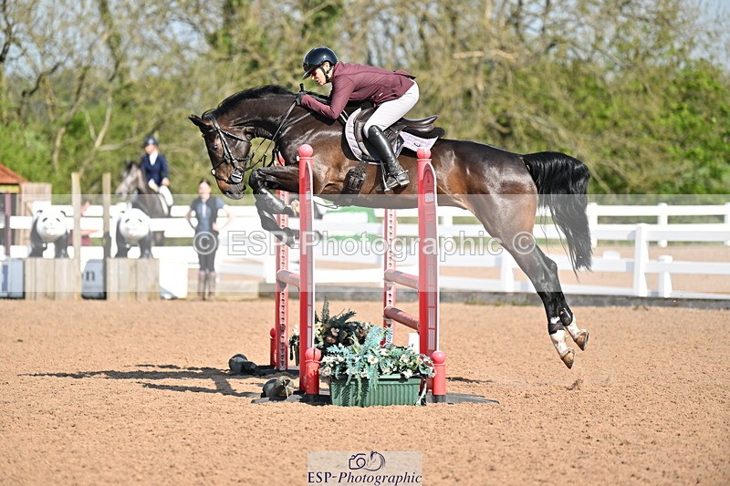 240509A-093613-00178 - Cls 1 British Novice and 90cm Open