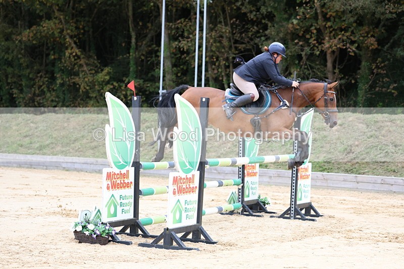 3E7A3138 - Class 8: Senior Newcomers/1.10m open