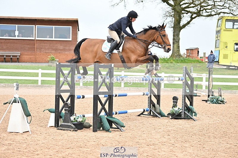 240406A-154524-04218 - Cls 17 National 1.30m Open