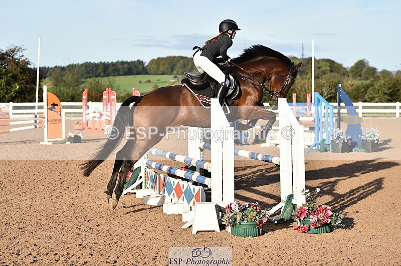 231015A-092012-06672 - Cls 22 British Novice & 90cm Open