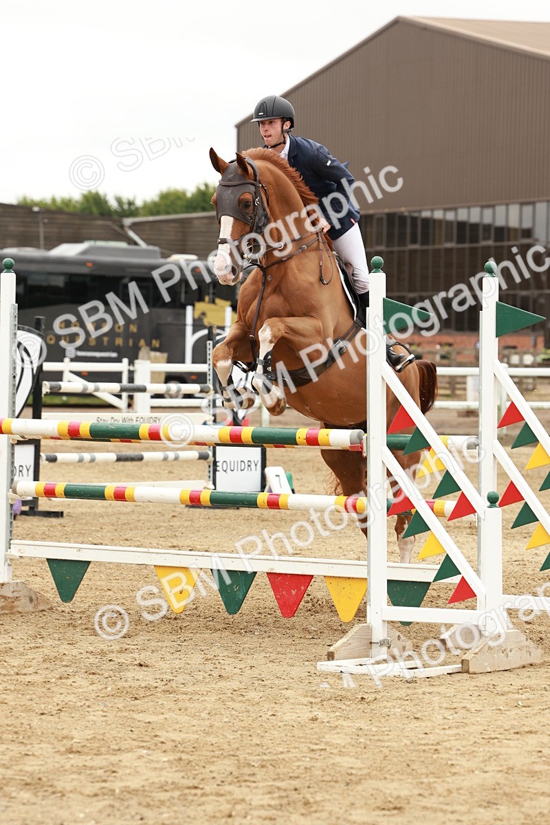 1I0A8054 - Class 5 - Senior Foxhunter 1.20m