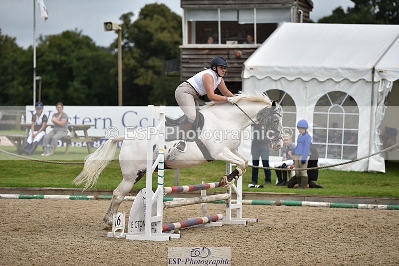 240802-100926-00720 - 70cm Round 1