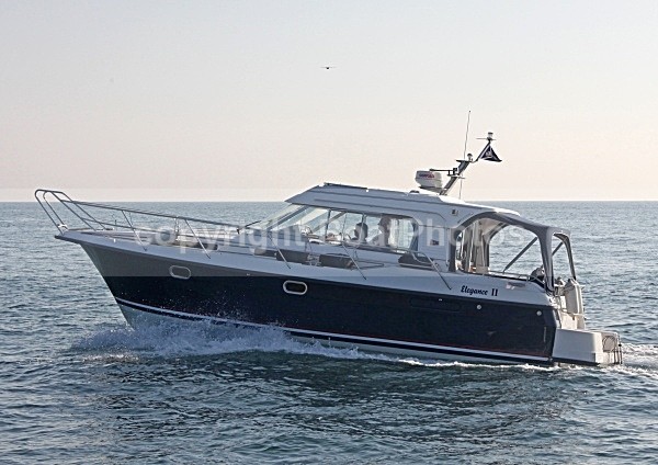 090927 ELEGANCE IMG_9405 - Motorboats - Hardtop