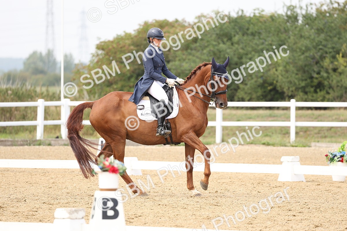 SBM_007529 - Class 9 - FEI INT I - 14.57-15.45