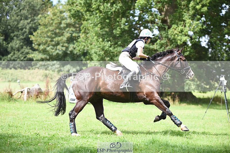 240804-103527-10792 - 403-Alana_Harries-THE_KNIGHT