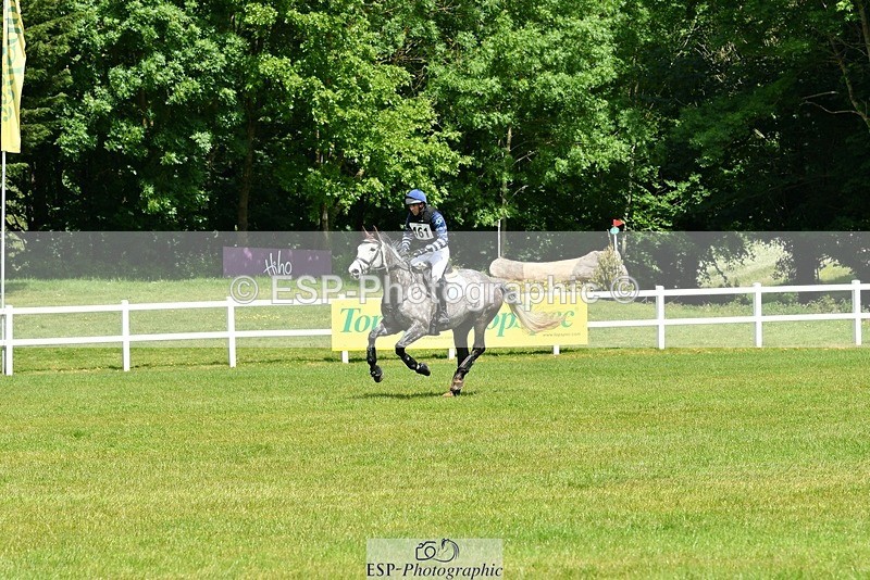 230528-134047-17257 - 461-SAUNDERSCOURT_AMBASSADOR-Adam_Trew-XC