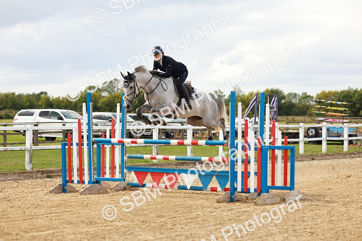 SBM_001322 - Class 4 - Senior Newcomers - 1.10m