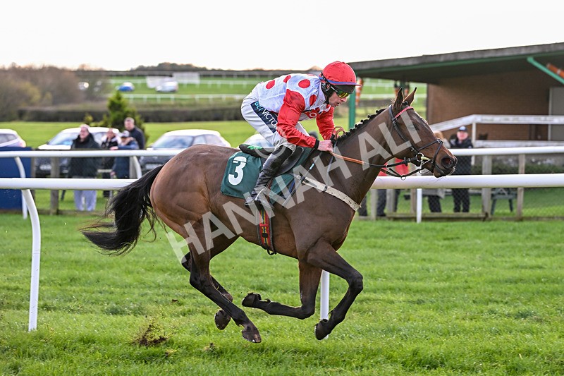 211125-Race 4-Silver Hill-7629 - Race 4
