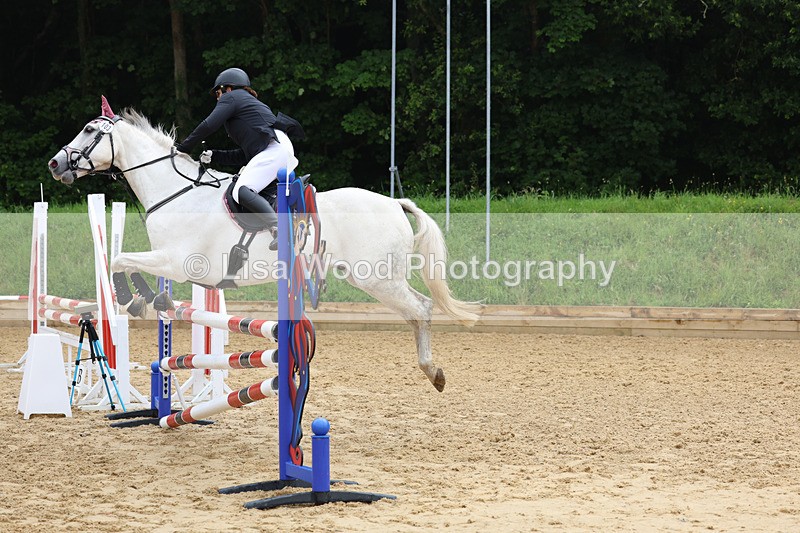 3E7A5547 - Class 4: Senior British Novice/90cm open