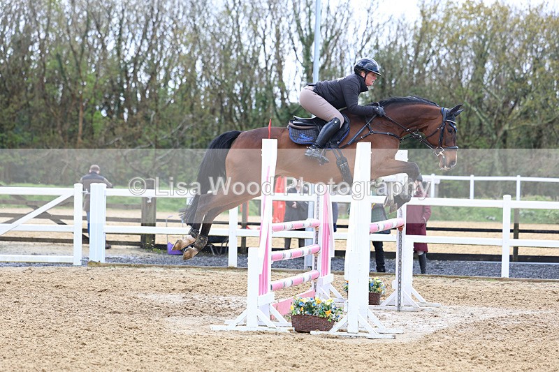 3E7A1998 - Class 7: Senior Newcomers/1.10m open