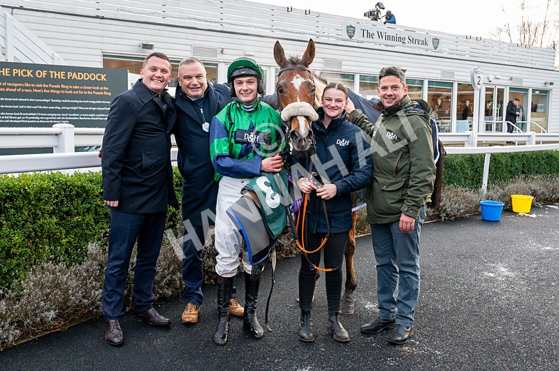 211125-Race 6-Aboutdamntime-2212 - Race 6