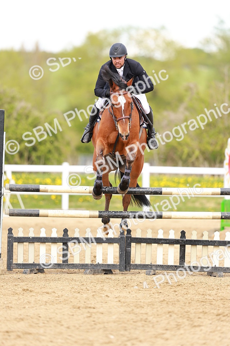 SBM_002214 - Class 4 - Senior Newcomers - 1.10m