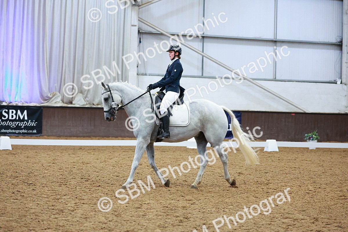 SBM_004094 - Class 12 - E2 Championship - 14.50-15.53