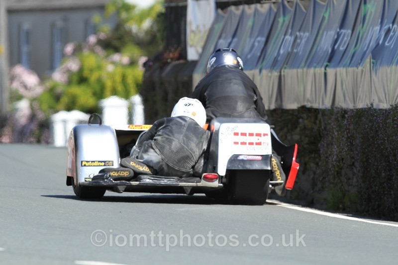 IMG_2605 - Sidecar Race 2 - TT 2013