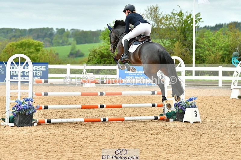 230507A-133541-08165 - Cls 43 1.05m Amateur Quali