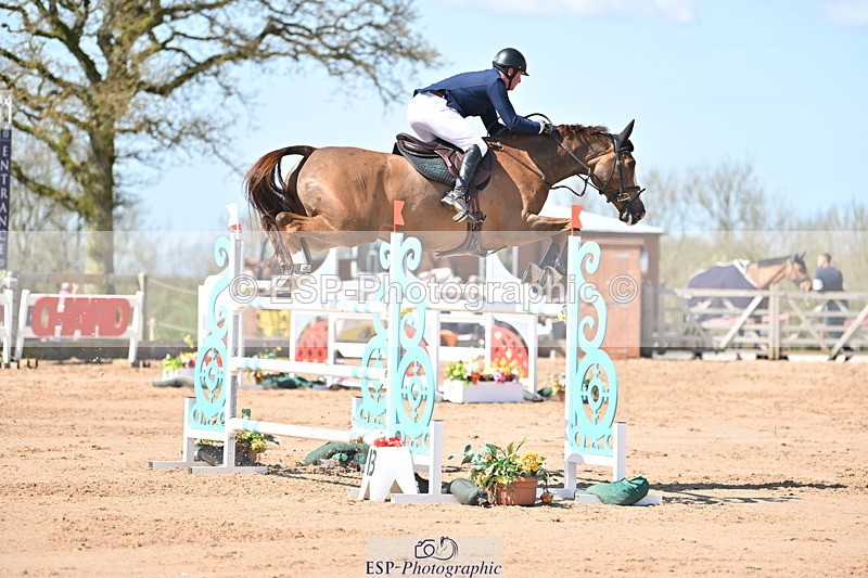 240420A-141455-11668 - Cls 7, 2 Star Medium Tour 1.35m