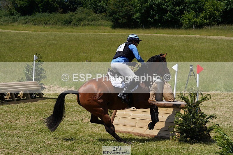 240629X-114608-1725 - 011-Katie_Ingram-HOLLYHATCH_HIGH_HOPES