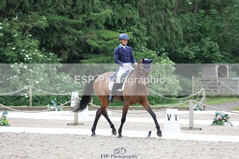 240523-130034-02498 - 301-CAMOUFLAGE-Alexander_Bragg