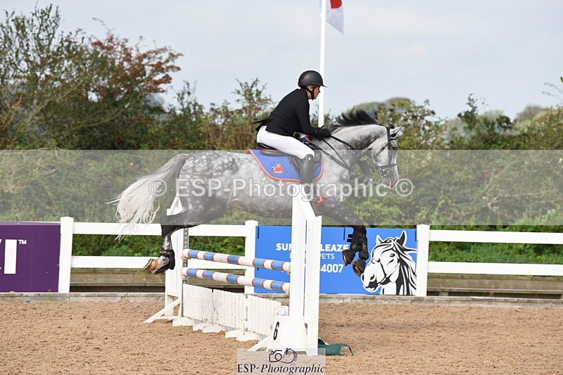 230915A-110728-00250 - Cls 9 British Novice & 90cm Open