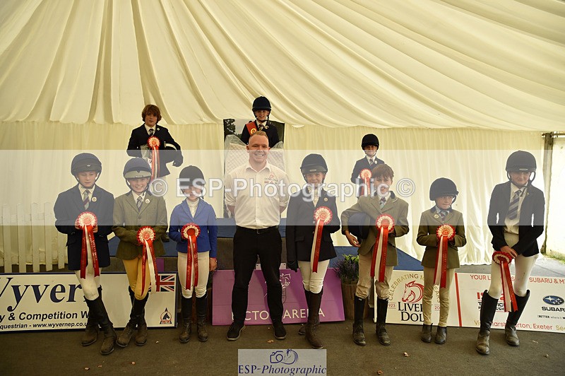 240823X-150838-17969 - 60cm Presentations