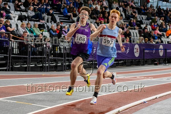 AgeInd25SUN-914360 - Track Male