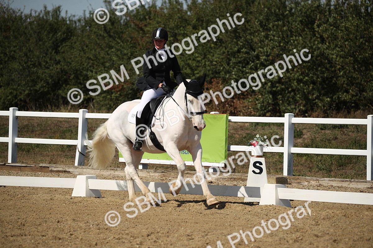 SBM_005839 - Class 11 - Novice 5 - 13.19-14.22