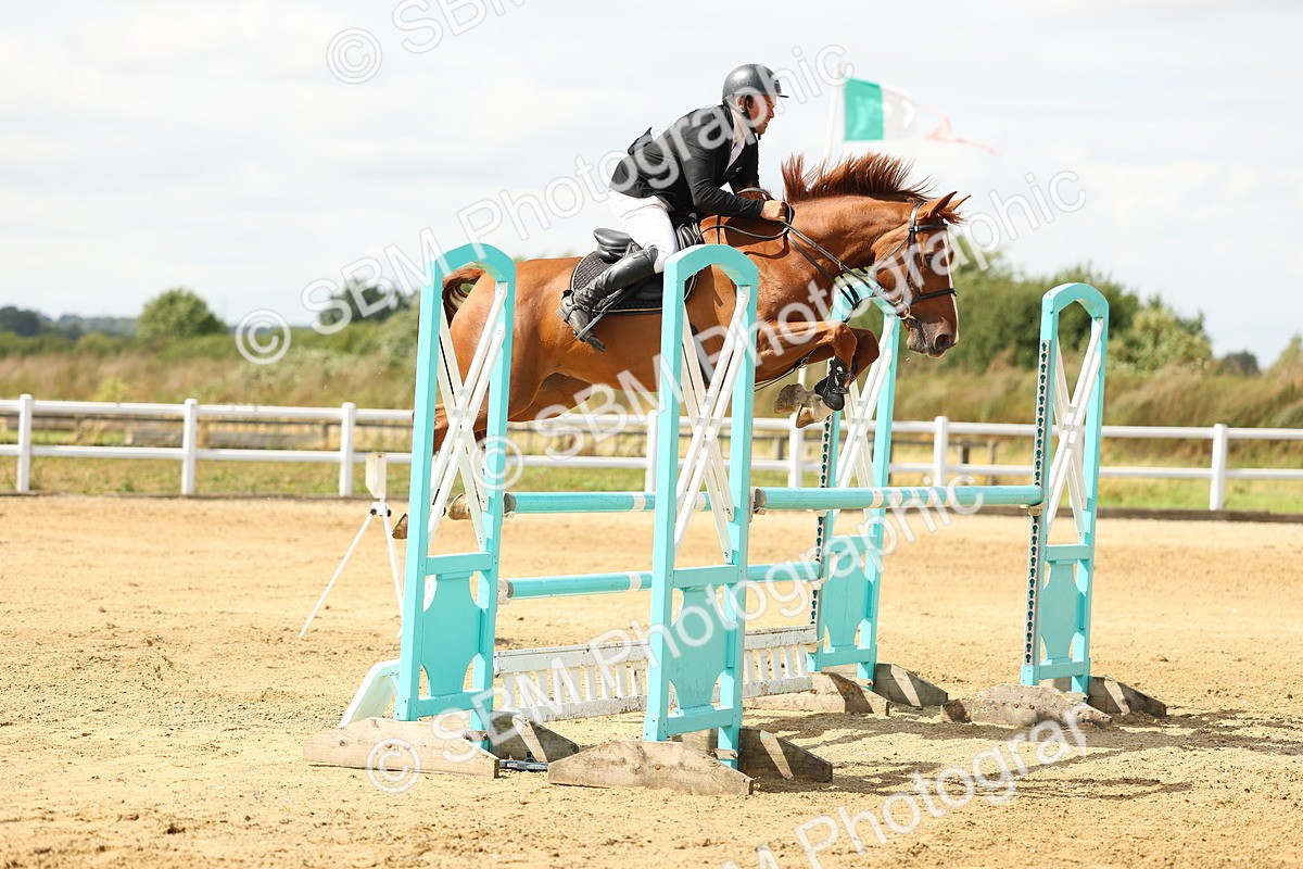 SBM_010446 - Class 4 - Senior Foxhunter - 1.20m Open