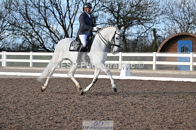 241214-135229-02627 - 102-PAULA.LEE-Deseado.Santo