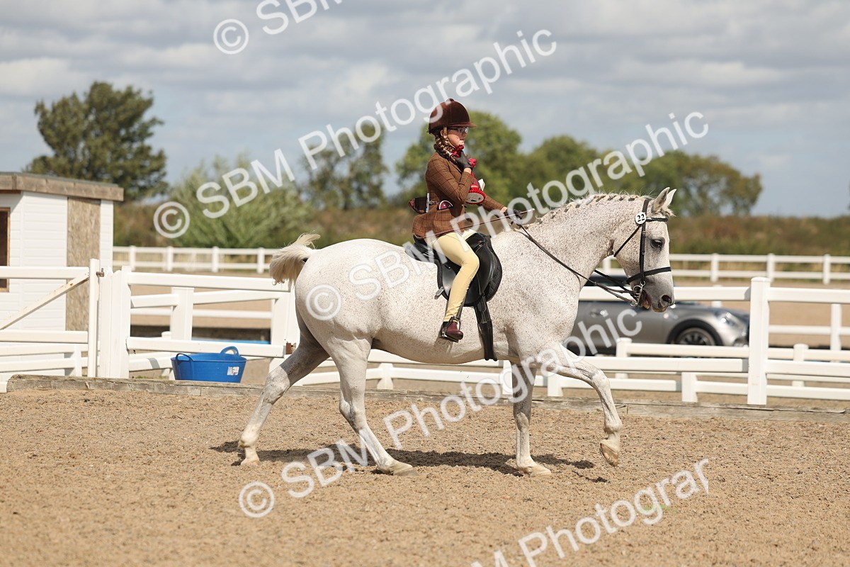 SBM_23284 - Class 807 - young Rider 11 to 16 Years