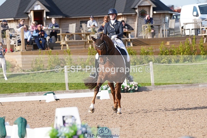 250404-170226-07863 - 141-Tyla.Schou-Dennis.DeNiro