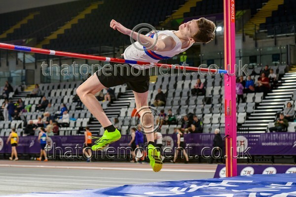 AgeInd25SAT-918851 - Field Male