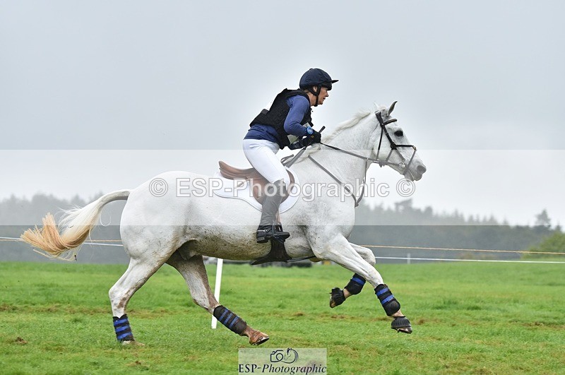 231021-102140-14326 - 651-RATHNAGREW.GREY.TEX-Nicola.Horsley-gubbins-SC+XC