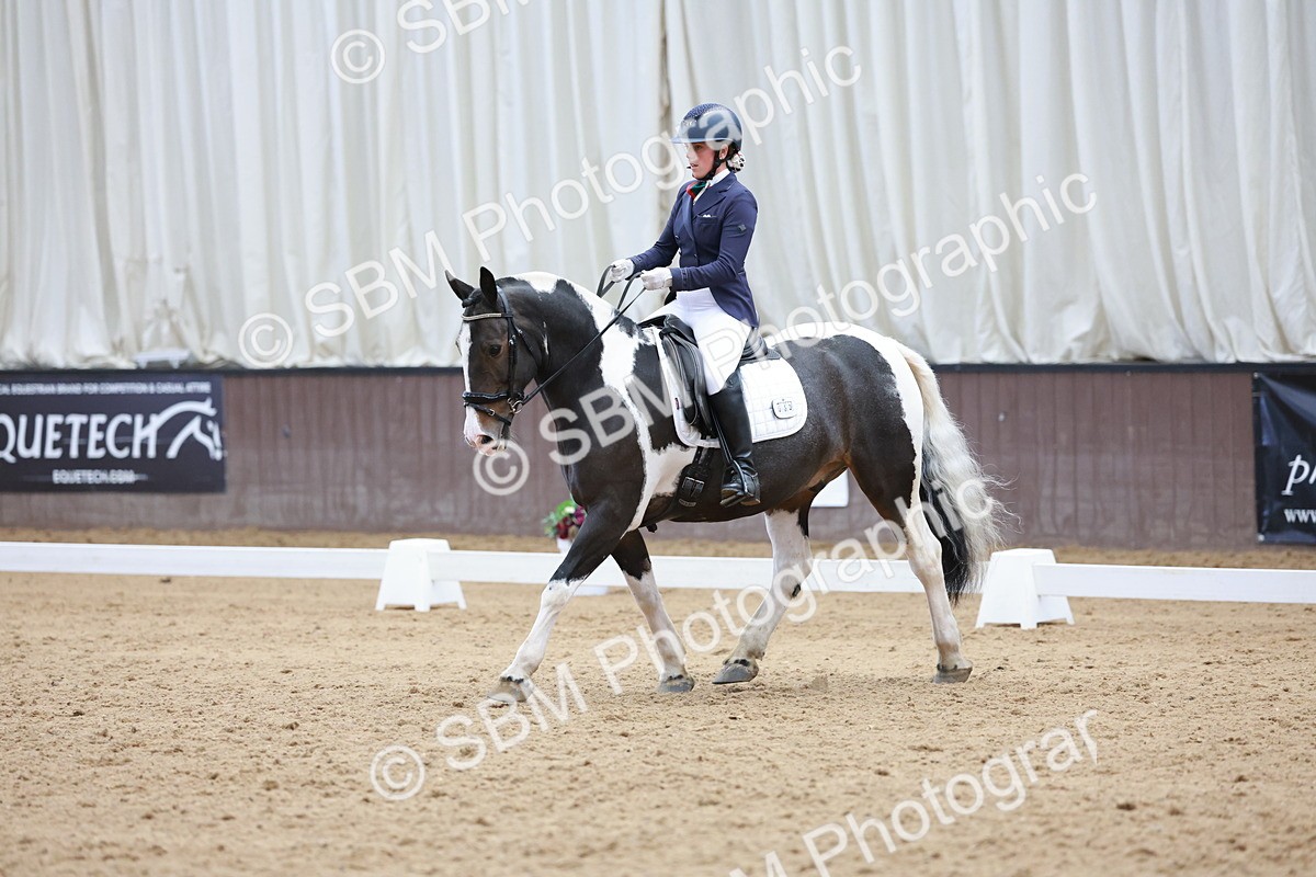 SBM_009810 - Class 6b - Novice 6 - 12.40-13.43