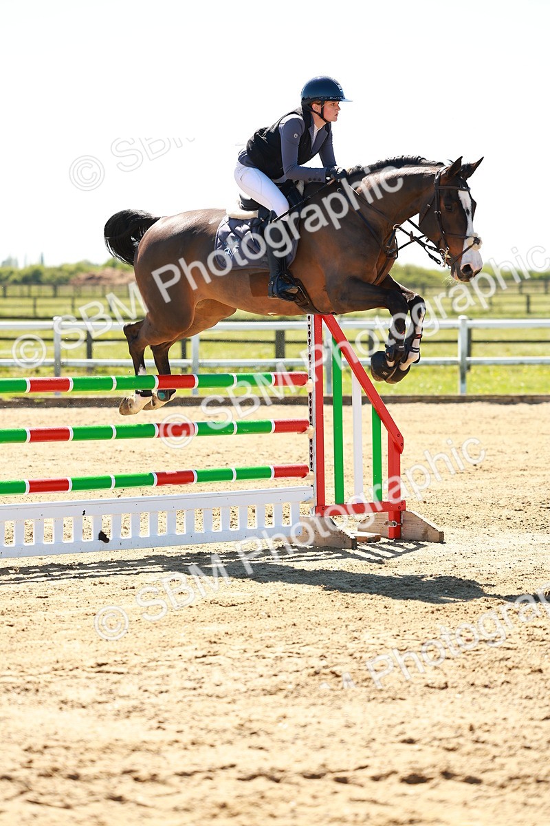 SBM_001136 - Class 4 - Senior Newcomers 1.10m