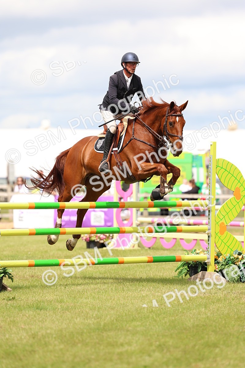 SBM_13899 - Class 206 - Senior Newcomers - 1.10m Open