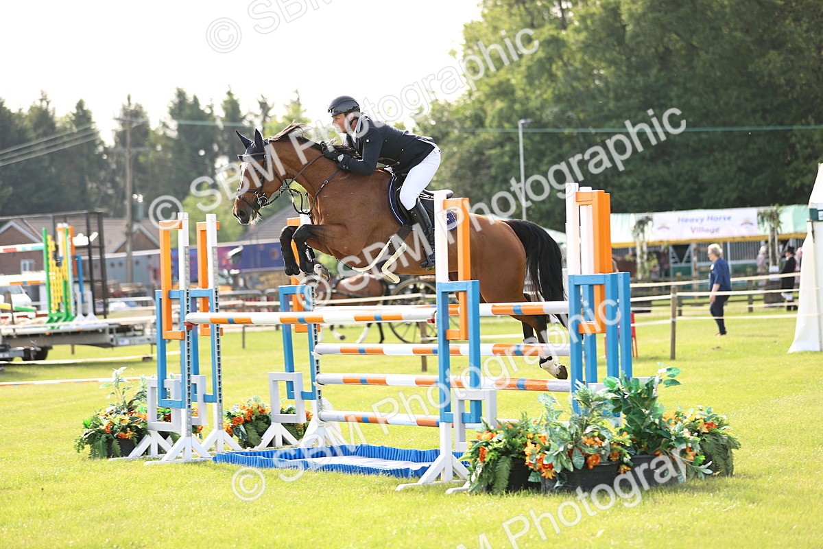 SBM_01302 - Class 200 - Martin Grant Homes Welcome Stakes 1.25m Open